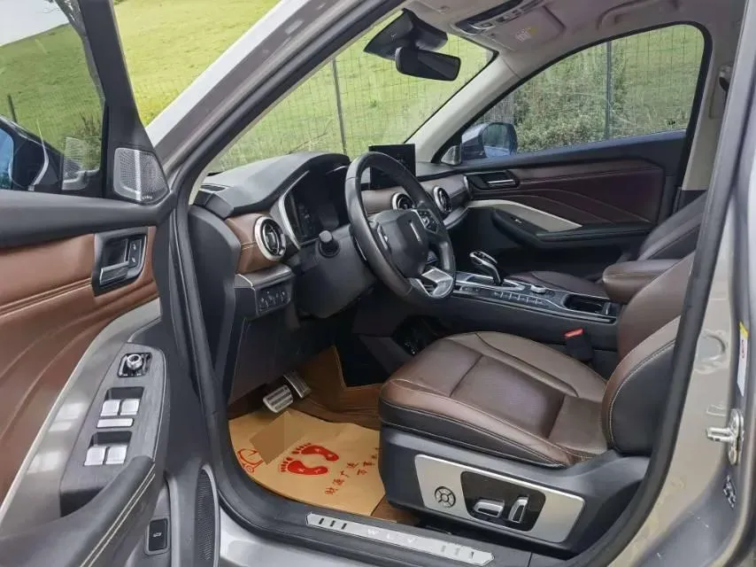 2018 WEY VV6 2.0T 197HP L4 7DCT,autocango,china used car exporter,china ev exporter,chinese used car exporter,chinese used ev exporter