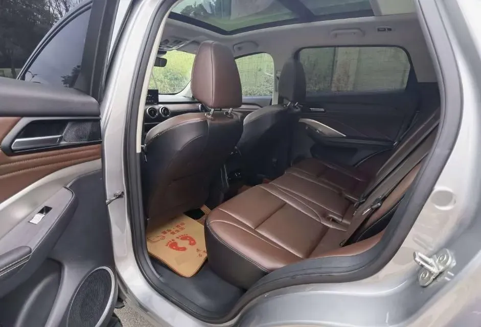 2018 WEY VV6 2.0T 197HP L4 7DCT,autocango,china used car exporter,china ev exporter,chinese used car exporter,chinese used ev exporter