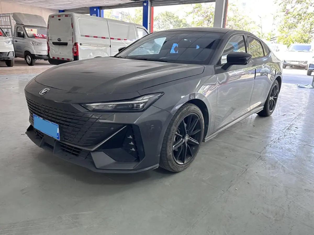 2022 ChangAn UNI-V 1.5T 188HP L4 7DCT