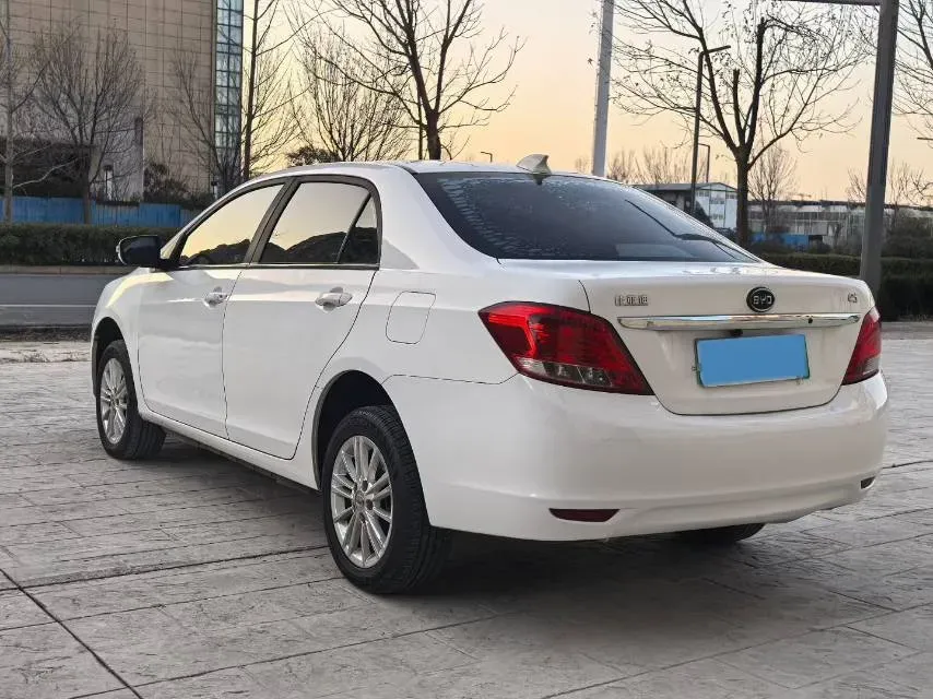 2018 BYD e5 BEV 60.48KWH,autocango,china used car exporter,china ev exporter,chinese used car exporter,chinese used ev exporter
