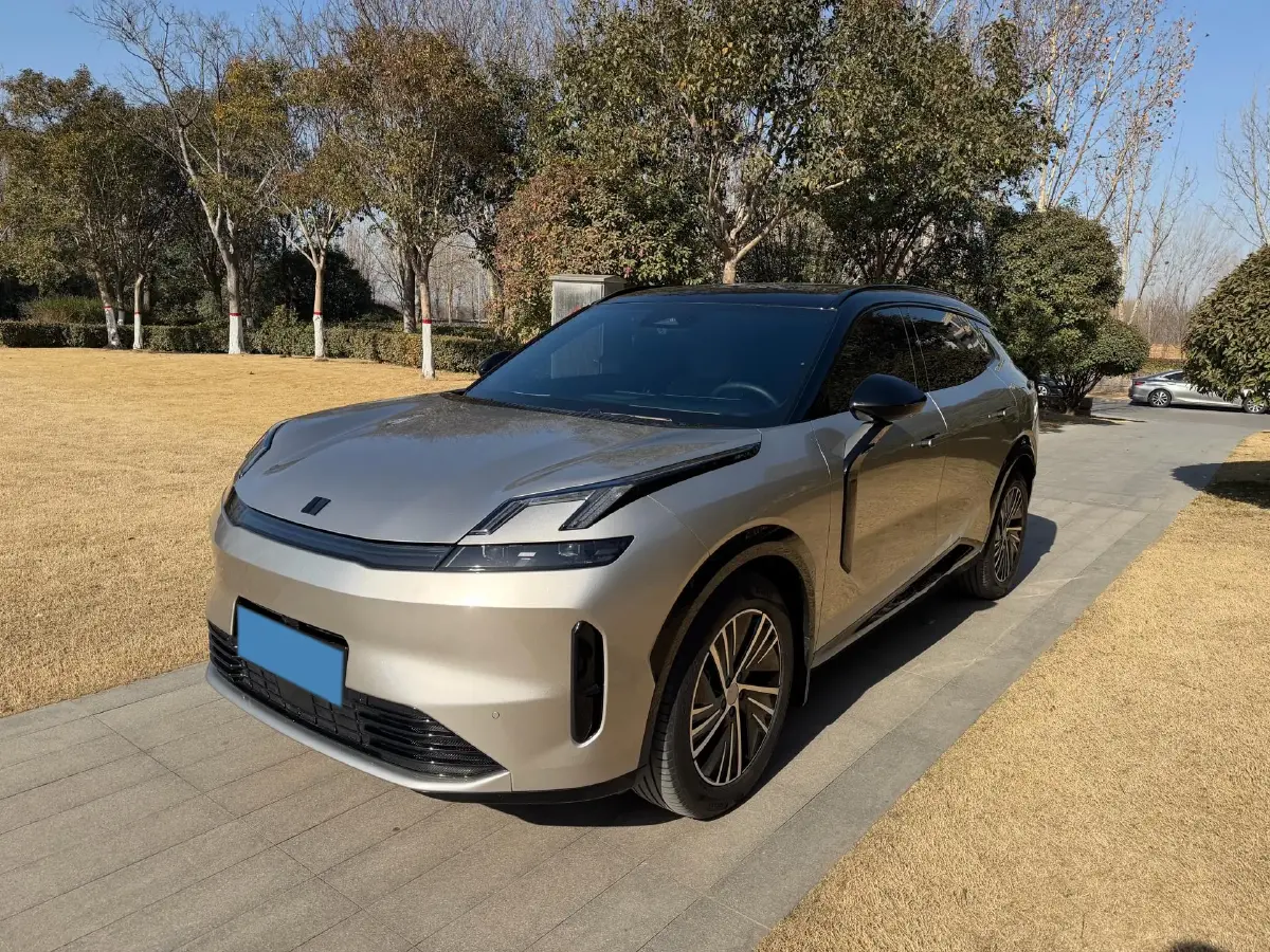 2023 LYNK&CO 08 EM-P 1.5T 163HP L4 3DHT PHEV 21.2KWH