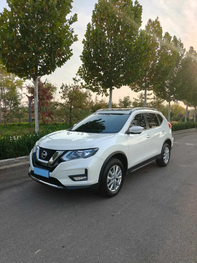 2022 Nissan X-Trail 2.0L 151HP L4 CVT