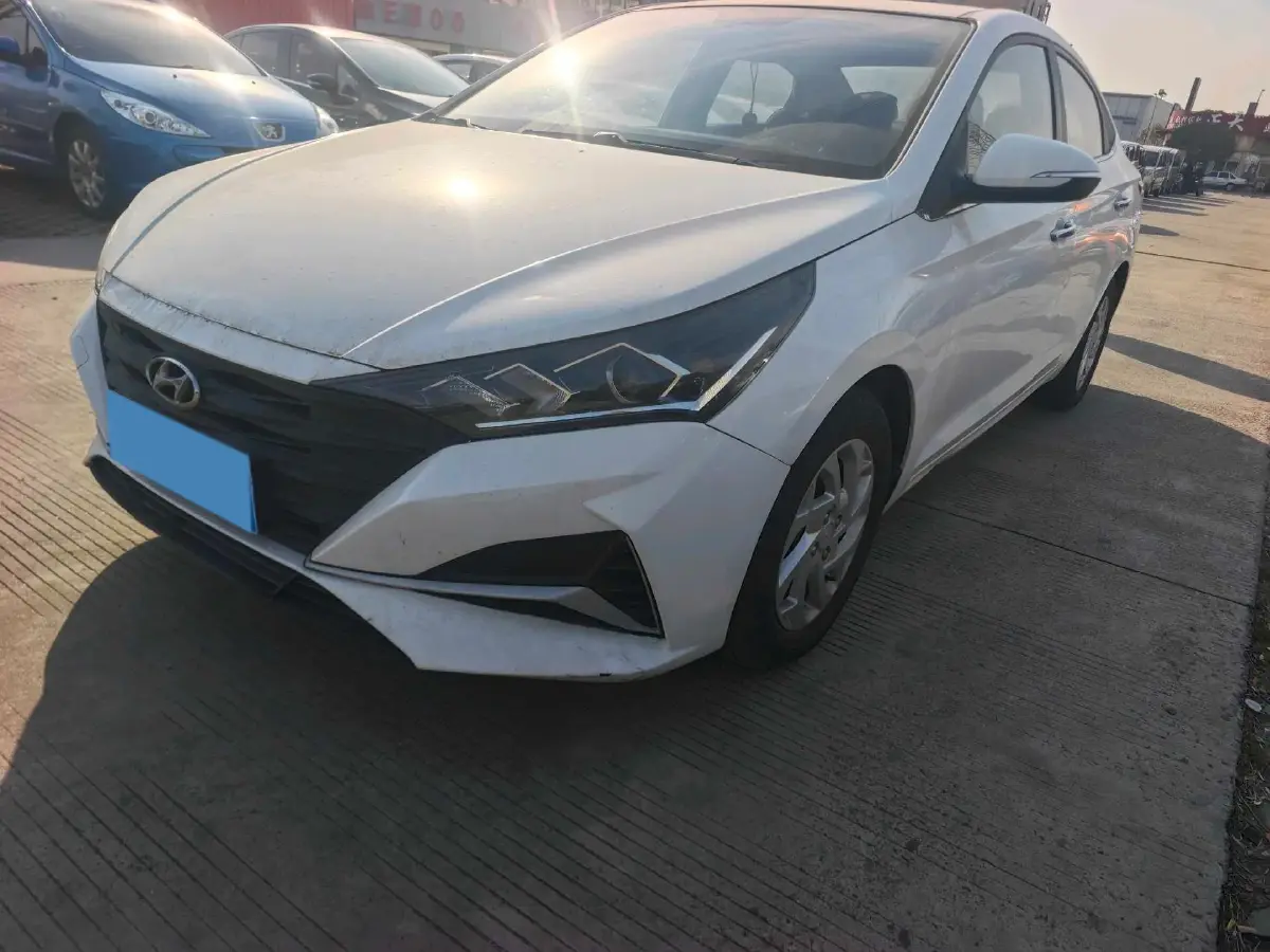 2020 Hyundai Verna 1.4L 100HP L4 6MT