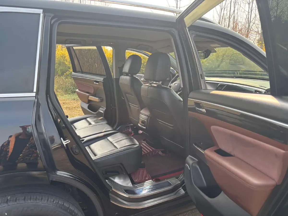 2017 GAC Trumpchi GS8 2.0T 201HP L4 6AT,autocango,china used car exporter,china ev exporter,chinese used car exporter,chinese used ev exporter