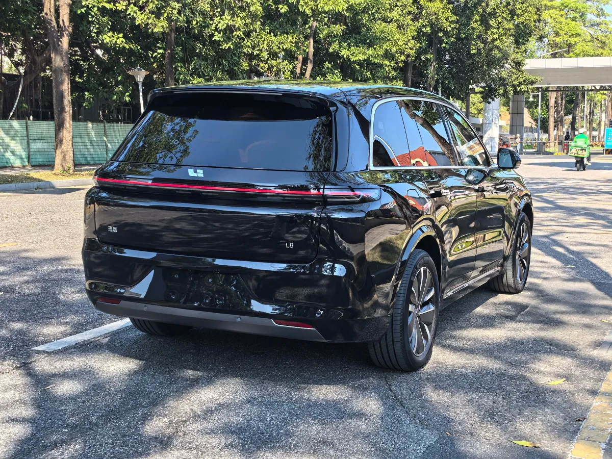 2025 Li L8 Range Extended 154HP REEV,autocango,china used car exporter,china ev exporter,chinese used car exporter,chinese used ev exporter