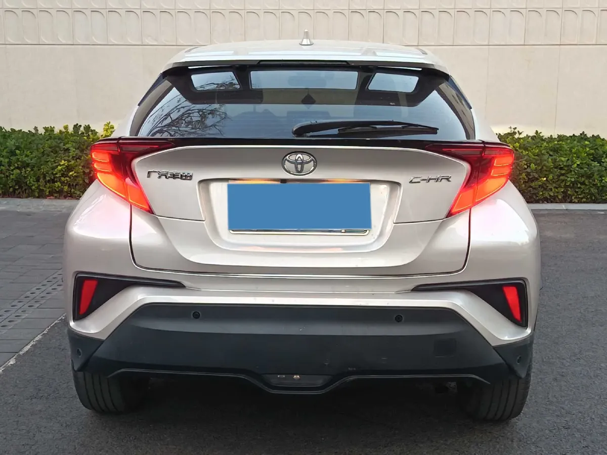 2021 Toyota C-HR 2.0L 171HP L4 CVT,autocango,china used car exporter,china ev exporter,chinese used car exporter,chinese used ev exporter