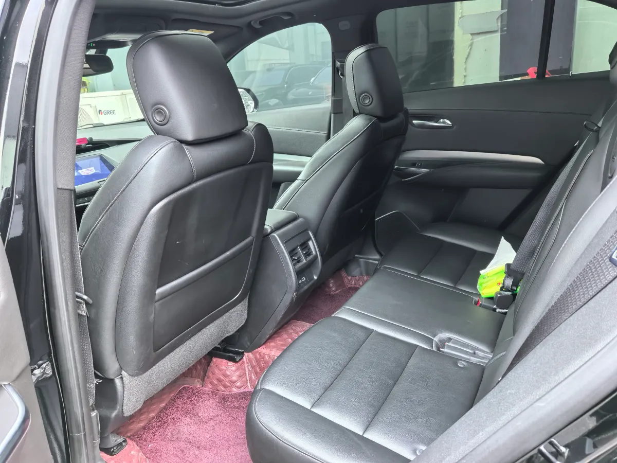 2021 Cadillac XT4 2.0T 237HP L4 9AT,autocango,china used car exporter,china ev exporter,chinese used car exporter,chinese used ev exporter