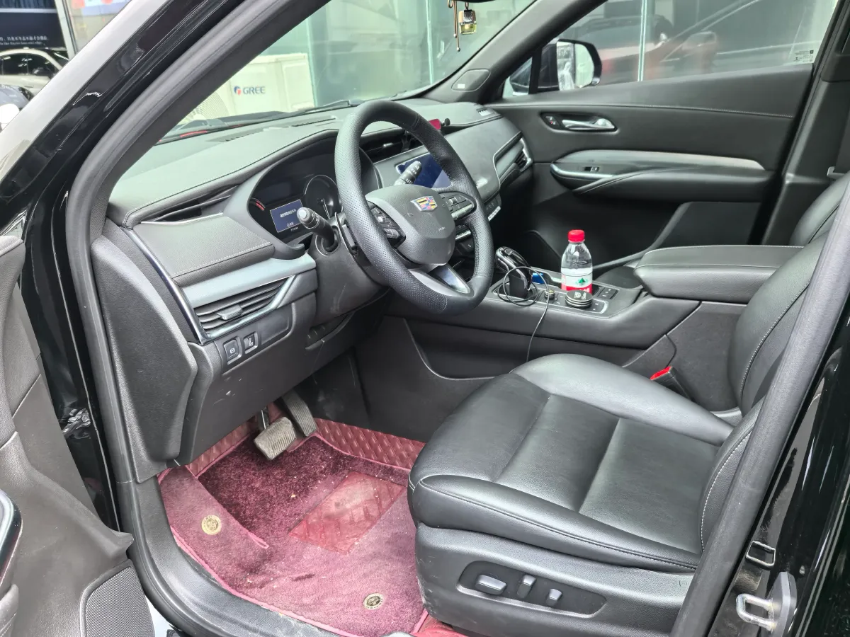 2021 Cadillac XT4 2.0T 237HP L4 9AT,autocango,china used car exporter,china ev exporter,chinese used car exporter,chinese used ev exporter