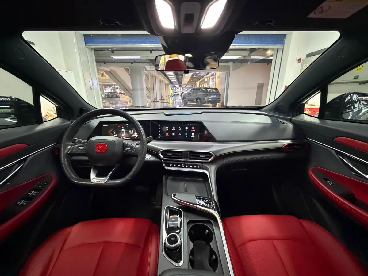 2020 ChangAn UNI-T 1.5T 180HP L4 7DCT,autocango,china used car exporter,china ev exporter,chinese used car exporter,chinese used ev exporter