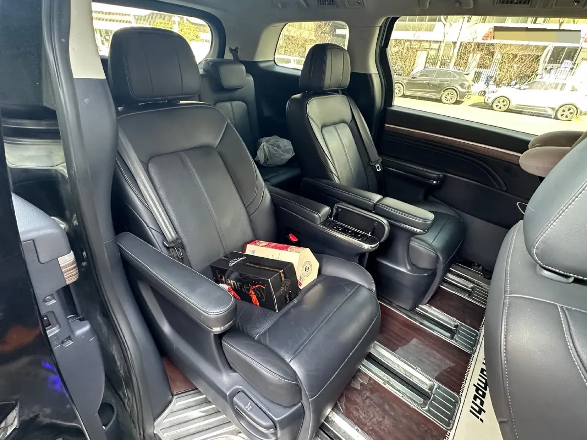 2021 GAC Trumpchi M8 2.0T 252HP L4 8AT,autocango,china used car exporter,china ev exporter,chinese used car exporter,chinese used ev exporter