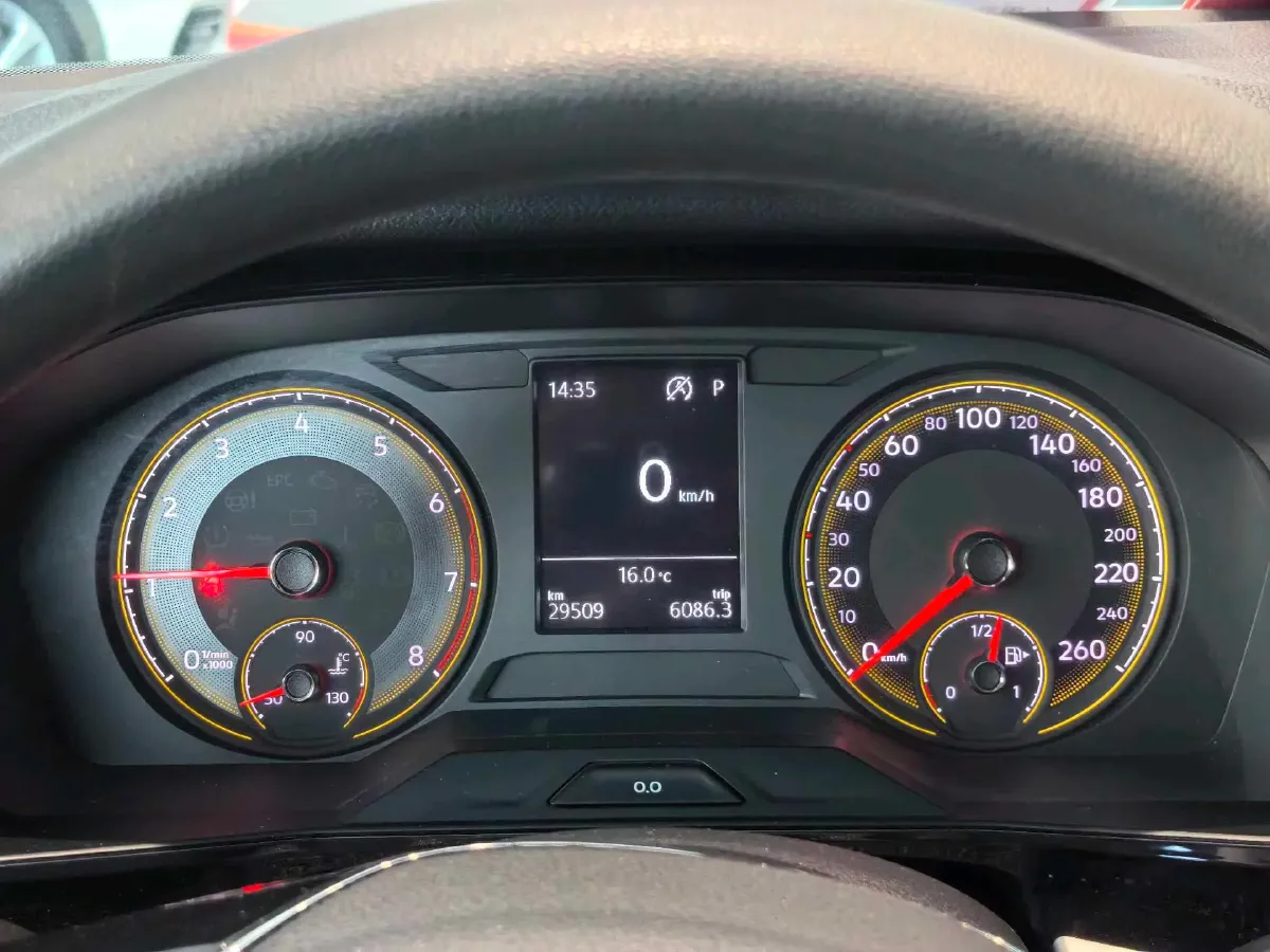 2018 Skoda Karoq 1.4T 150HP L4 7DCT,autocango,china used car exporter,china ev exporter,chinese used car exporter,chinese used ev exporter