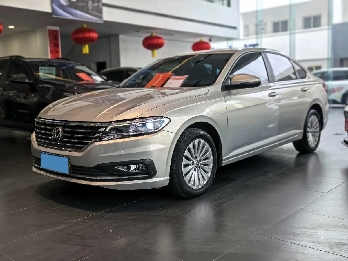 2018 Skoda Karoq 1.4T 150HP L4 7DCT,autocango,china used car exporter,china ev exporter,chinese used car exporter,chinese used ev exporter