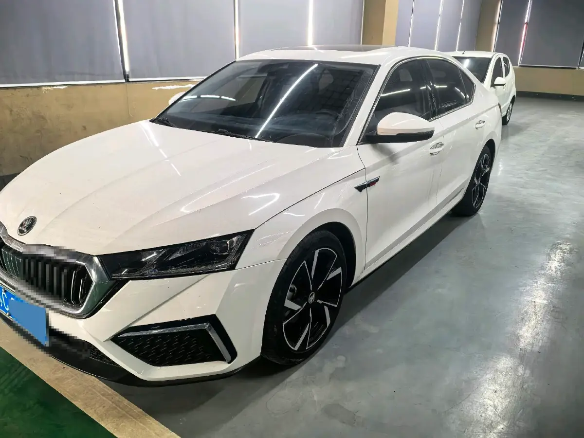 2021 Skoda Octavia 1.4T 150HP L4 7DCT