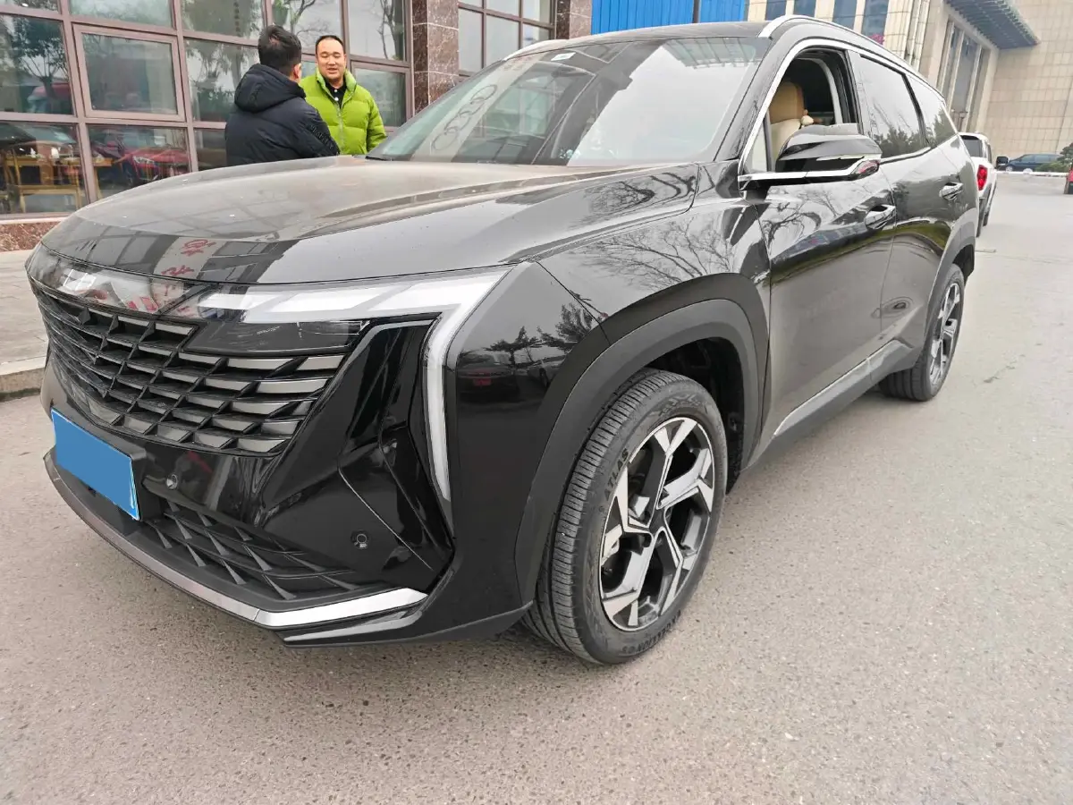 2023 Geely StarRay 1.5T 181HP L4 7DCT