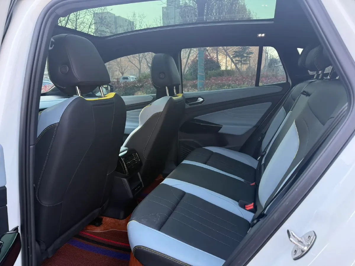 2025 Volkswagen ID.4 X BEV 52.8KWH,autocango,china used car exporter,china ev exporter,chinese used car exporter,chinese used ev exporter