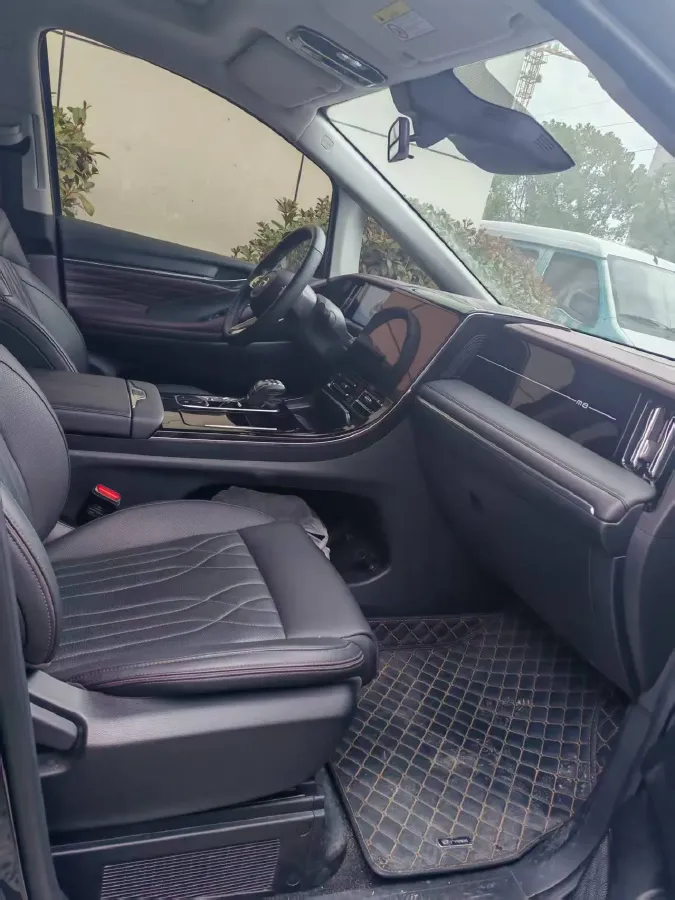 2024 GAC Trumpchi M8 2.0T 252HP L4 8AT,autocango,china used car exporter,china ev exporter,chinese used car exporter,chinese used ev exporter