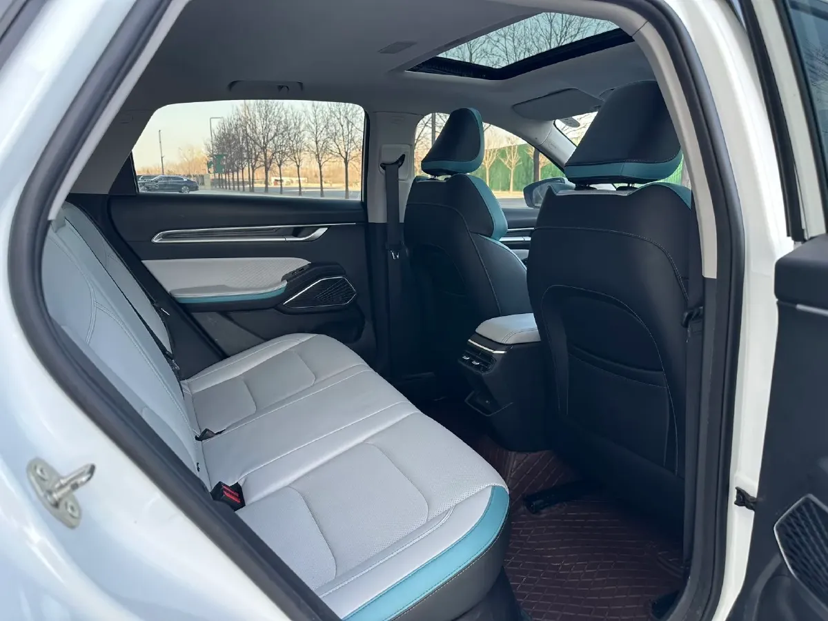 2023 Geely Emgrand 1.5L 127HP L4 CVT,autocango,china used car exporter,china ev exporter,chinese used car exporter,chinese used ev exporter