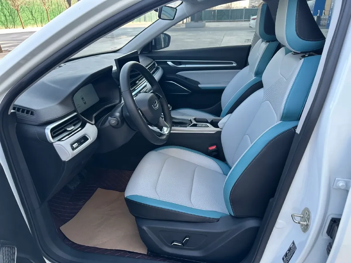 2023 Geely Emgrand 1.5L 127HP L4 CVT,autocango,china used car exporter,china ev exporter,chinese used car exporter,chinese used ev exporter