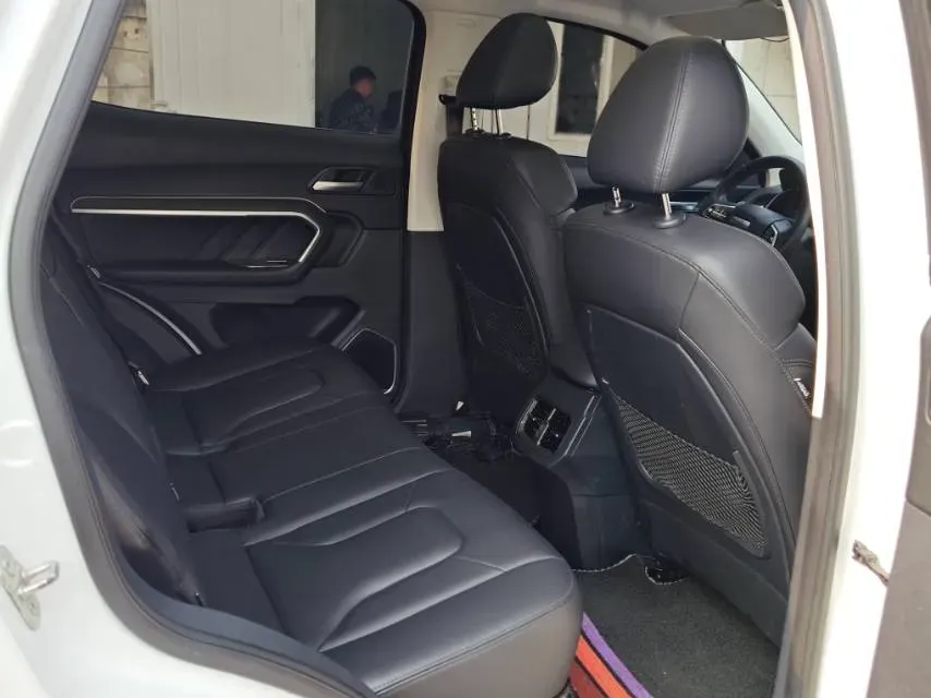 2017 Haval H6 2.0T 197HP L4 7DCT,autocango,china used car exporter,china ev exporter,chinese used car exporter,chinese used ev exporter