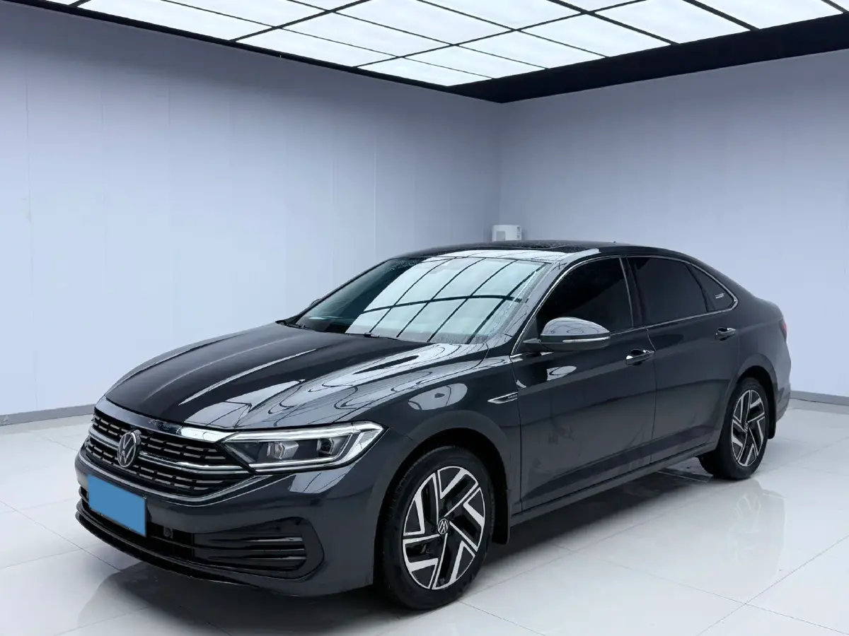 2023 Volkswagen Sagitar 1.4T 150HP L4 7DCT