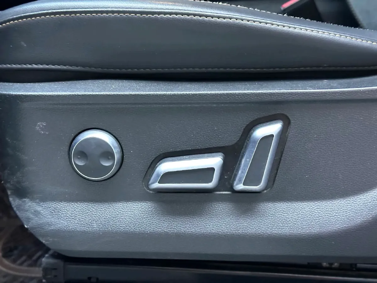 2021 Haval Dargo 2.0T 211HP L4 7DCT,autocango,china used car exporter,china ev exporter,chinese used car exporter,chinese used ev exporter