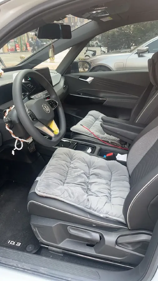 2023 Volkswagen ID.3 BEV 52.8KWH,autocango,china used car exporter,china ev exporter,chinese used car exporter,chinese used ev exporter