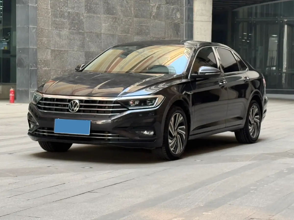 2021 Volkswagen Sagitar 1.4T 150HP L4 7DCT