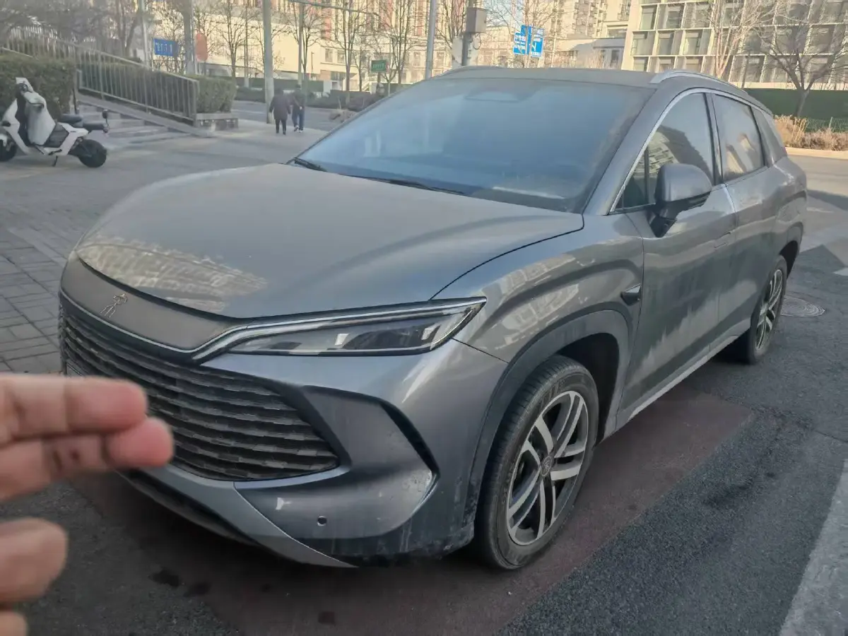 2025 BYD SongL DM-i 1.5L 101HP L4 E-CVT PHEV 18.3KWH