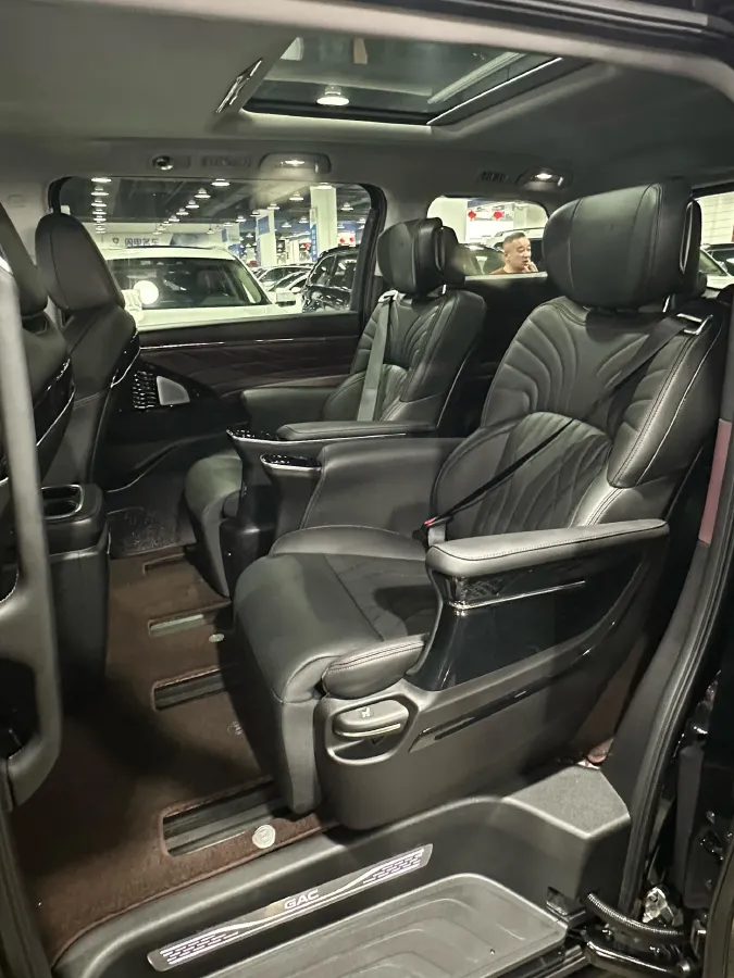 2024 GAC Trumpchi M8 2.0T 252HP L4 8AT,autocango,china used car exporter,china ev exporter,chinese used car exporter,chinese used ev exporter