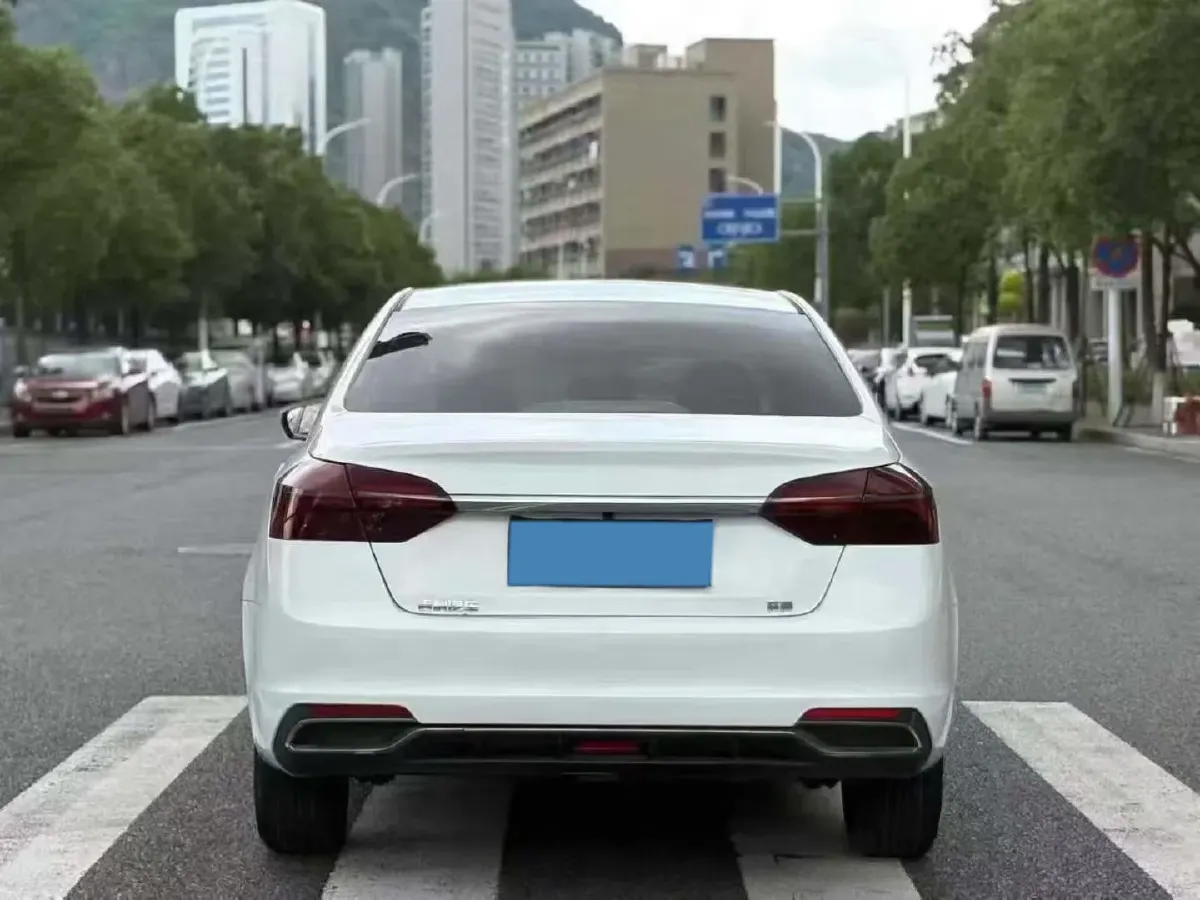 2020 Geely Emgrand 1.5L 109HP L4 CVT,autocango,china used car exporter,china ev exporter,chinese used car exporter,chinese used ev exporter