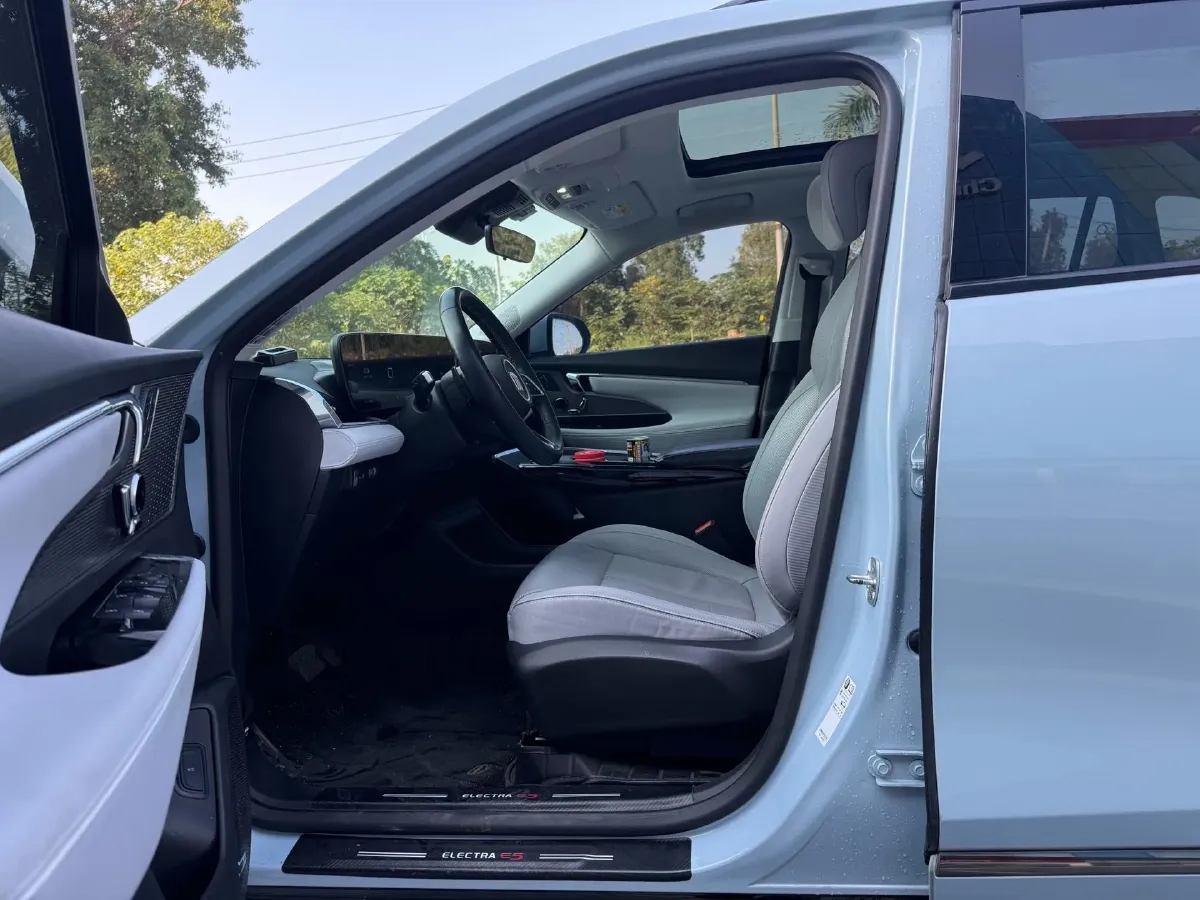 2023 Buick EnvisionPlus 1.5T 211HP L4 9AT,autocango,china used car exporter,china ev exporter,chinese used car exporter,chinese used ev exporter