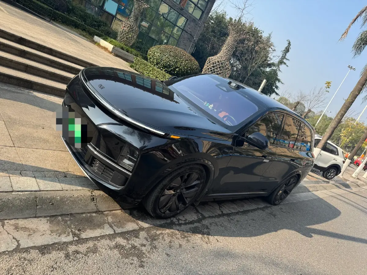 2024 Toyota Granvia 2.5L 189HP L4 E-CVT Hybrid