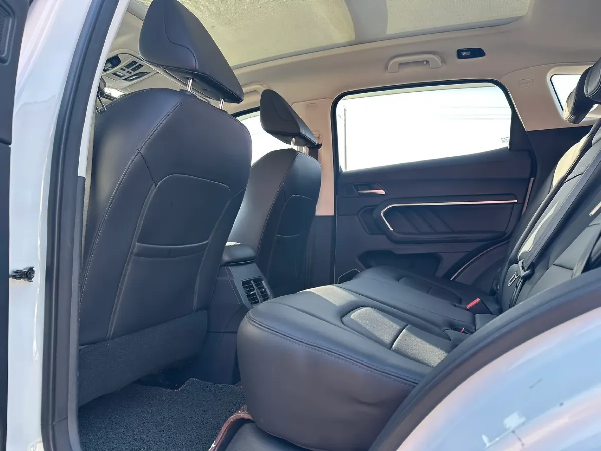 2018 Haval H6 2.0T 197HP L4 7DCT,autocango,china used car exporter,china ev exporter,chinese used car exporter,chinese used ev exporter