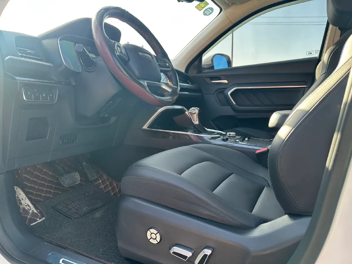 2018 Haval H6 2.0T 197HP L4 7DCT,autocango,china used car exporter,china ev exporter,chinese used car exporter,chinese used ev exporter