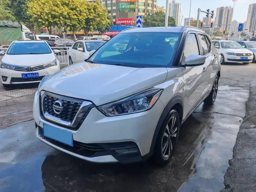 2020 Nissan Kicks 1.5L 124HP L4 CVT