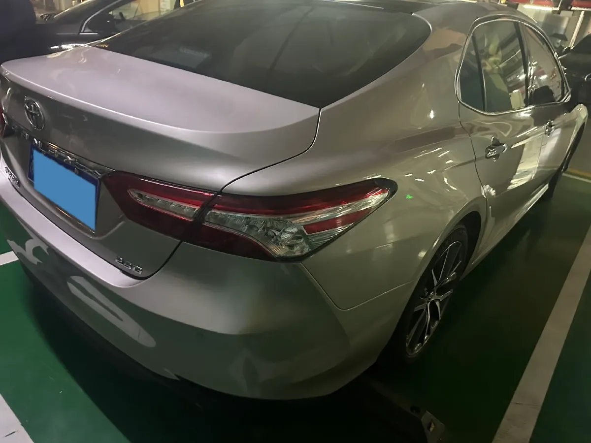 2021 Toyota Camry 2.5L 209HP L4 8AT,autocango,china used car exporter,china ev exporter,chinese used car exporter,chinese used ev exporter