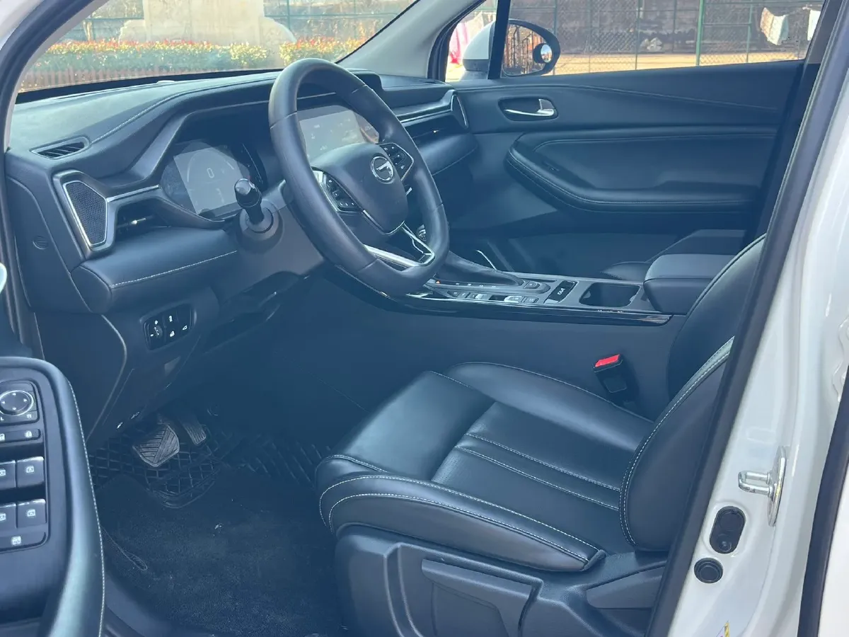 2022 GAC Trumpchi GS4 1.5T 169HP L4 6AT,autocango,china used car exporter,china ev exporter,chinese used car exporter,chinese used ev exporter