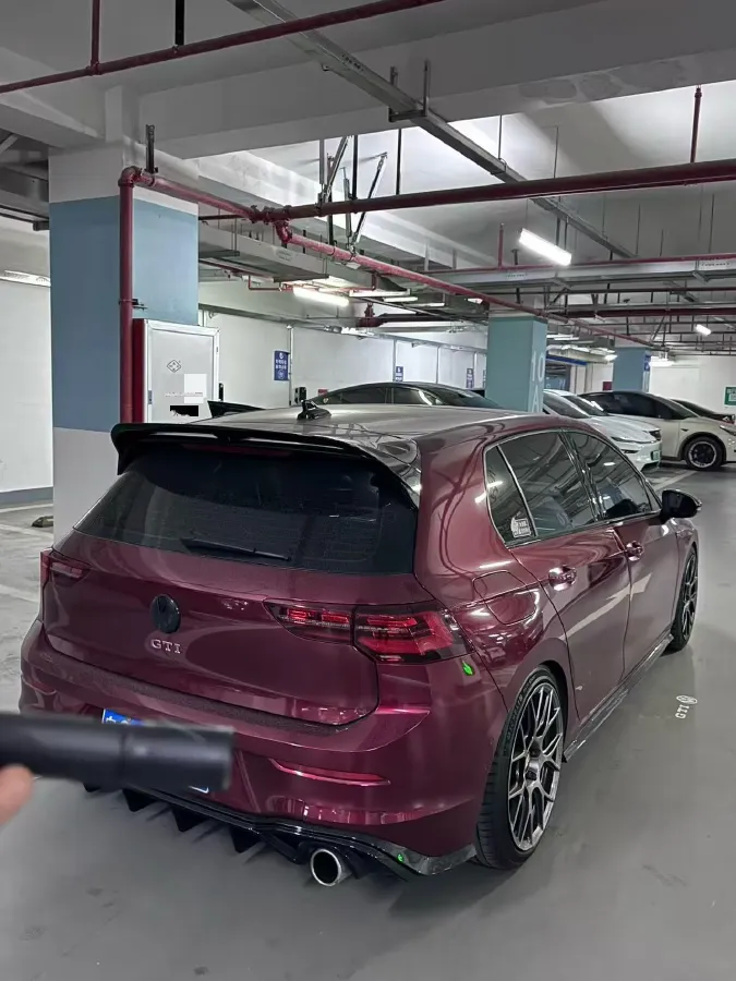 2023 Volkswagen GolfGTI 2.0T 220HP L4 7DCT,autocango,china used car exporter,china ev exporter,chinese used car exporter,chinese used ev exporter