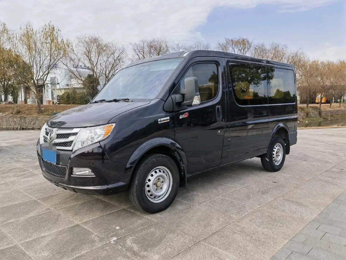 2019 JMC YuHu 5 2.0T 142HP L4 6MT,autocango,china used car exporter,china ev exporter,chinese used car exporter,chinese used ev exporter