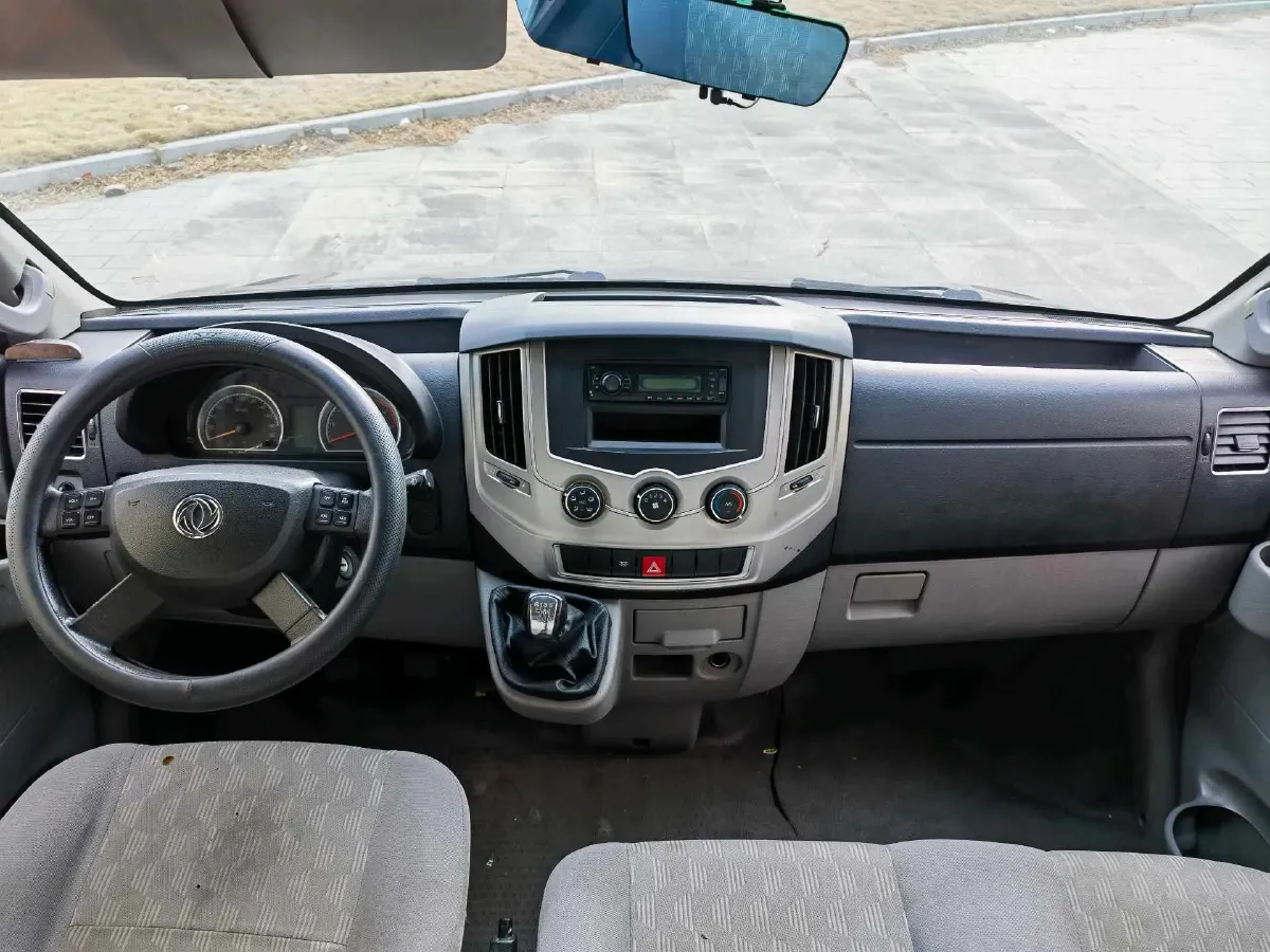 2019 JMC YuHu 5 2.0T 142HP L4 6MT,autocango,china used car exporter,china ev exporter,chinese used car exporter,chinese used ev exporter