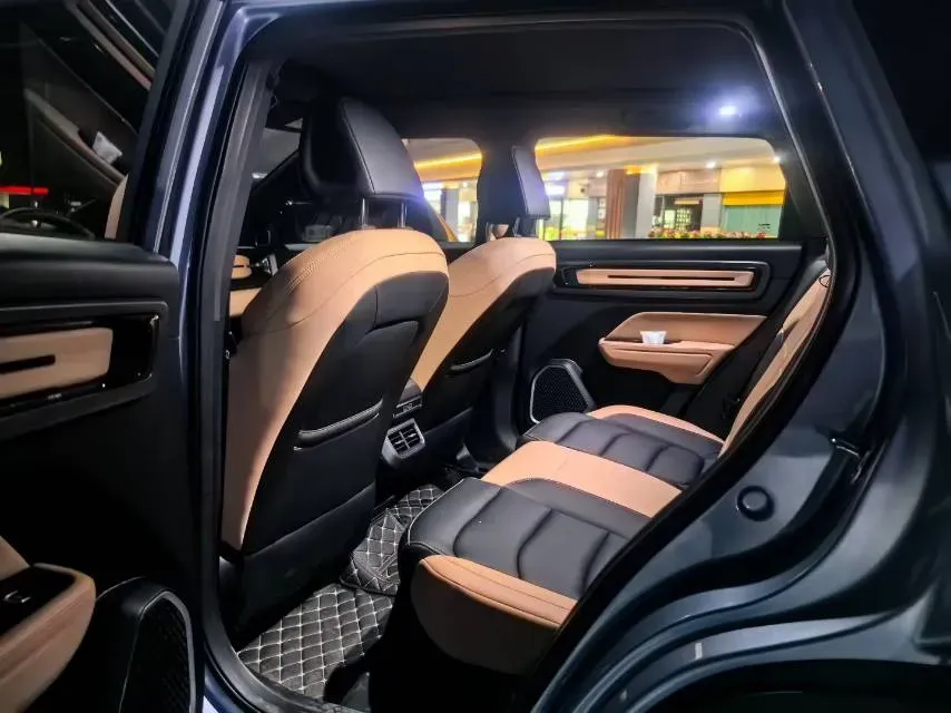 2023 Geely ICON 1.5T 181HP L4 7DCT,autocango,china used car exporter,china ev exporter,chinese used car exporter,chinese used ev exporter