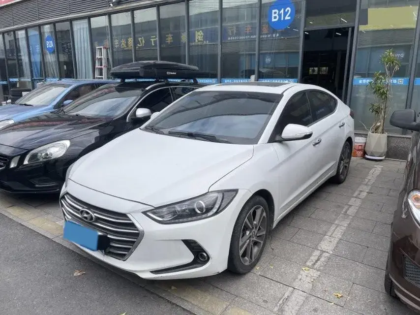 2016 Hyundai Elantra 1.6L 130HP L4 6AT