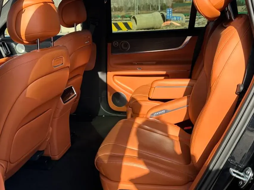 2024 AITO AITO M9 1.5T 152HP L4 REEV 42KWH,autocango,china used car exporter,china ev exporter,chinese used car exporter,chinese used ev exporter