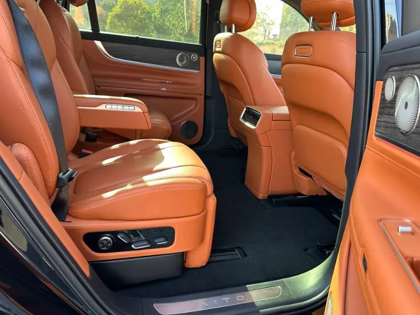 2024 AITO AITO M9 1.5T 152HP L4 REEV 42KWH,autocango,china used car exporter,china ev exporter,chinese used car exporter,chinese used ev exporter