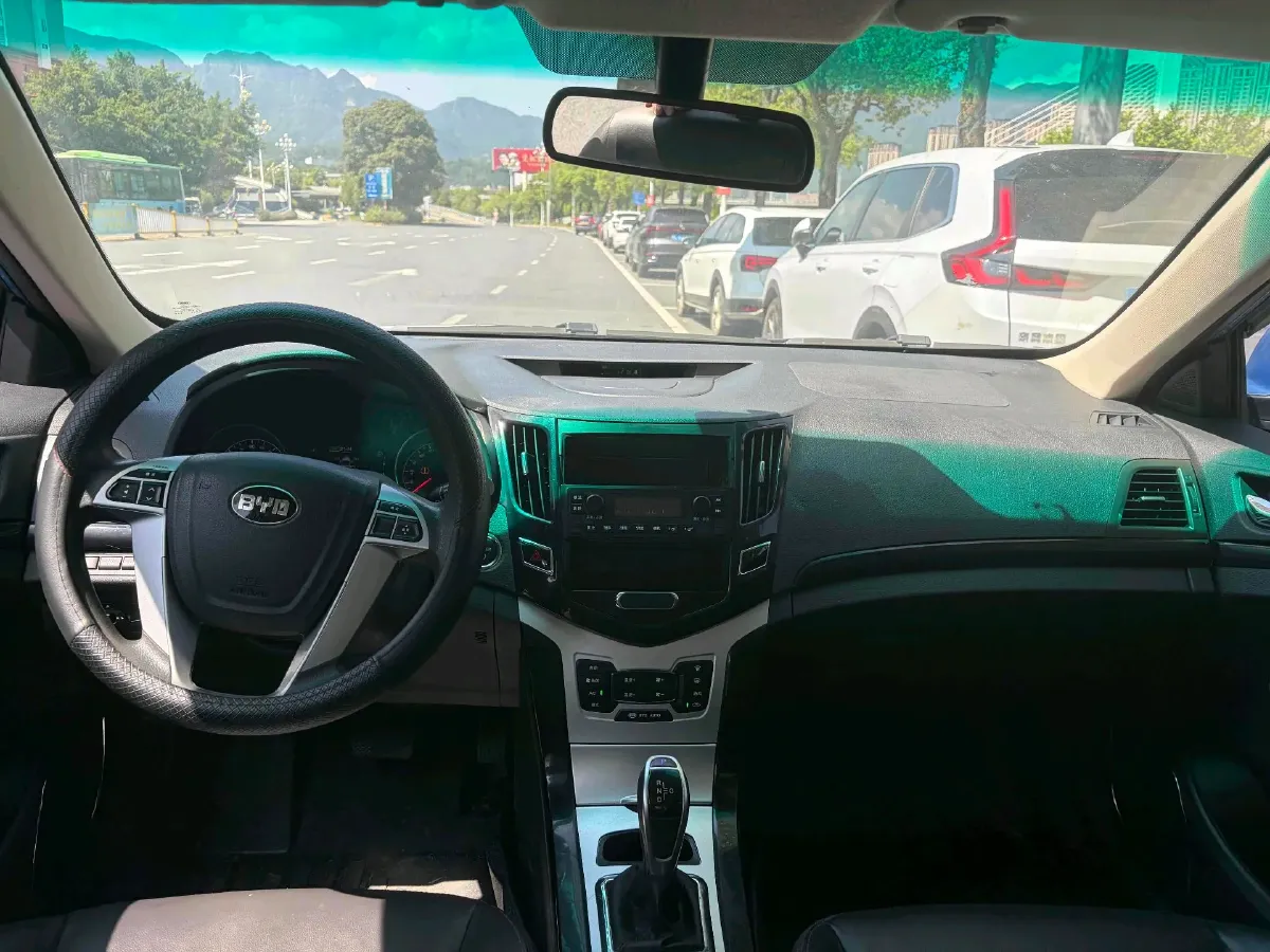 2018 BYD e5 BEV 60.48KWH,autocango,china used car exporter,china ev exporter,chinese used car exporter,chinese used ev exporter