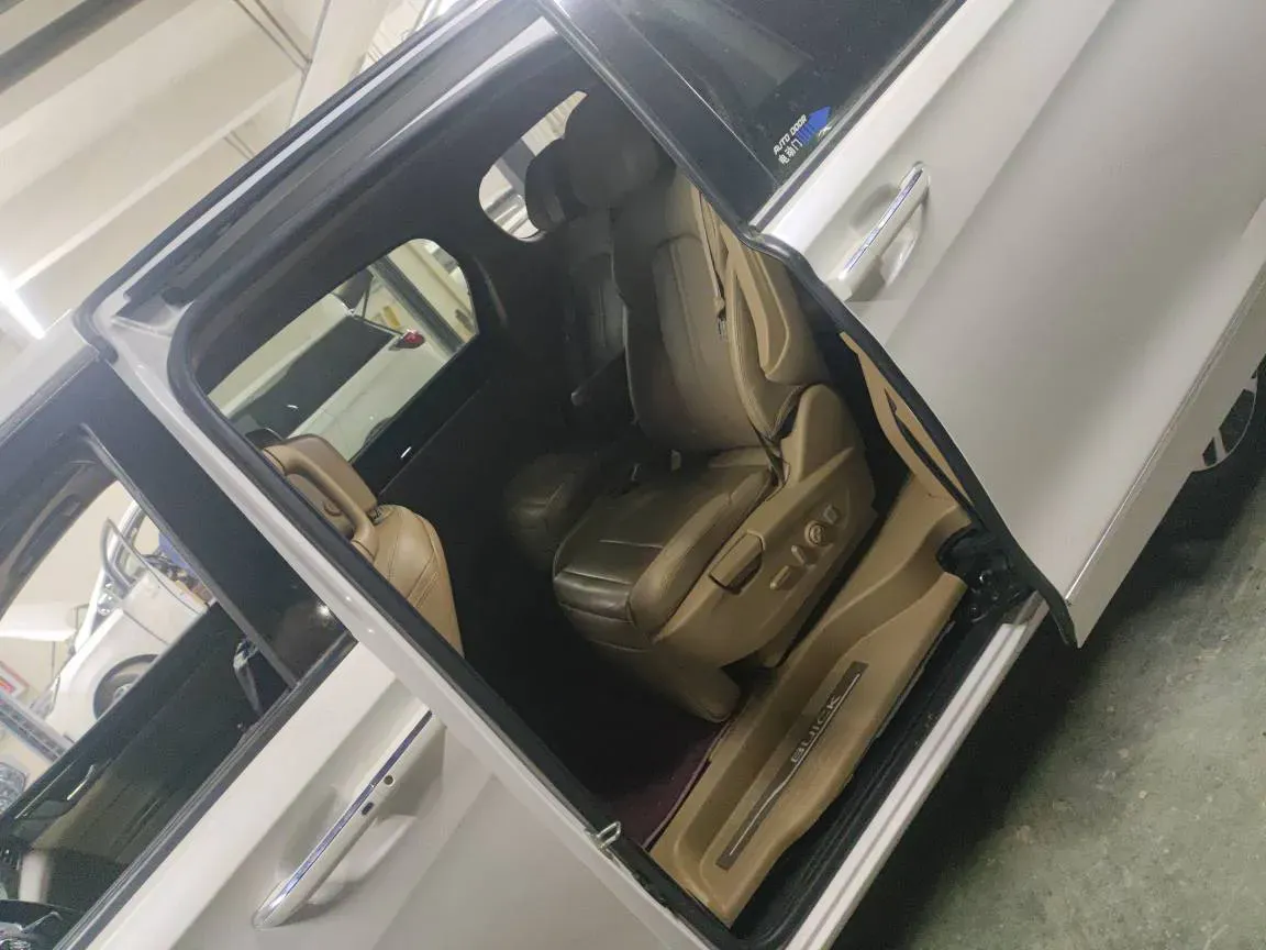 2018 Buick GL8 2.0T 260HP L4 6AT,autocango,china used car exporter,china ev exporter,chinese used car exporter,chinese used ev exporter