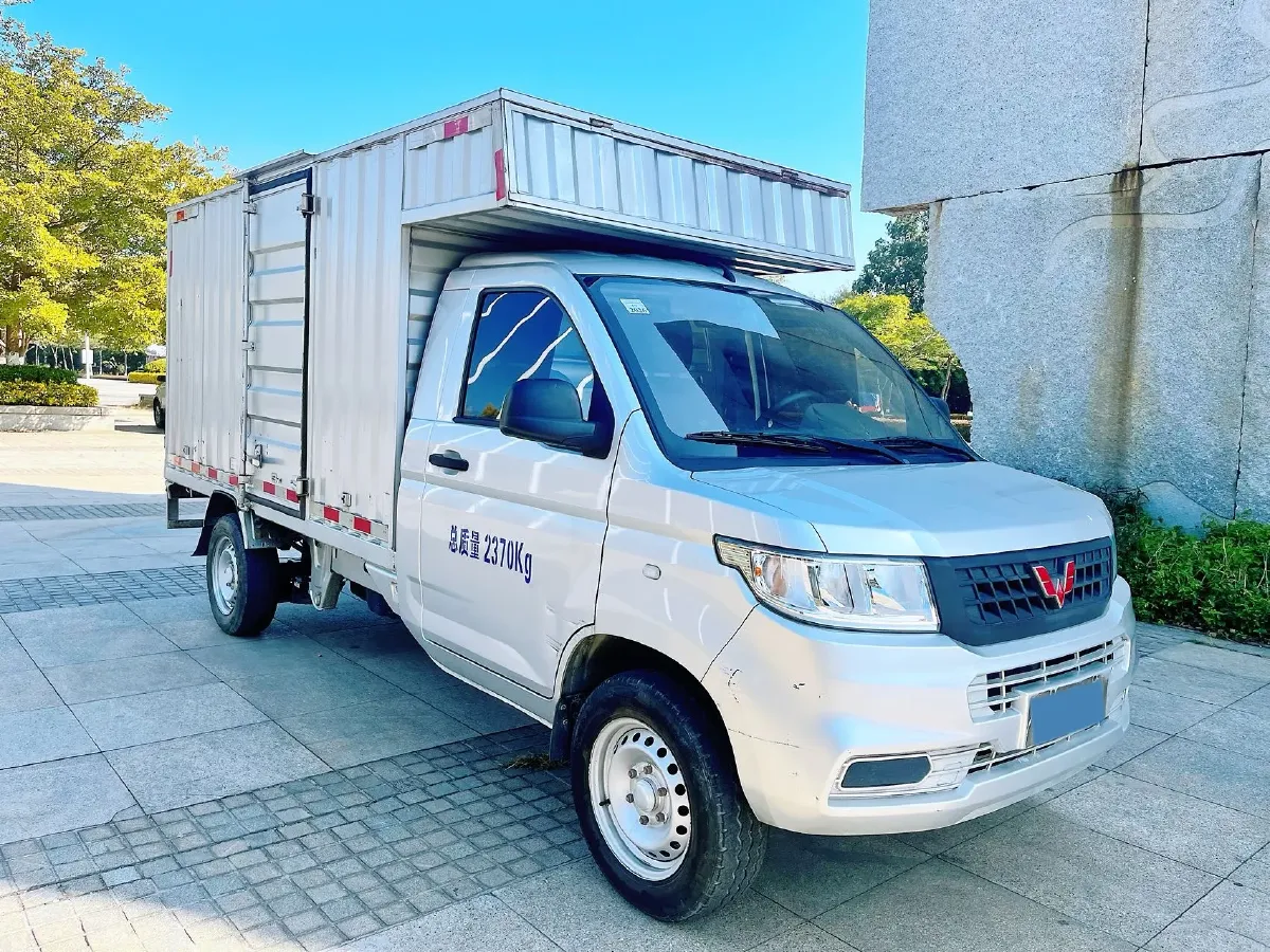 2020 WuLing RongGuang New Truck Special 1.8L 125HP L4 5MT,autocango,china used car exporter,china ev exporter,chinese used car exporter,chinese used ev exporter