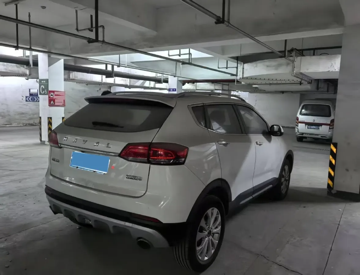 2018 Haval H2s 1.5T 150HP L4 6MT,autocango,china used car exporter,china ev exporter,chinese used car exporter,chinese used ev exporter