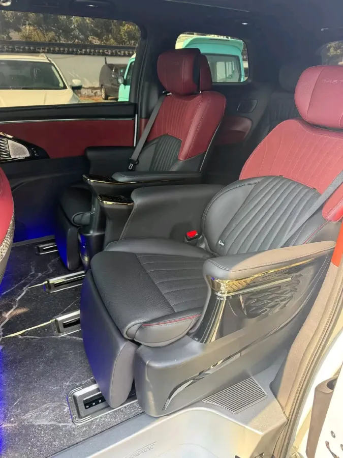 2024 GAC Trumpchi M8 2.0T 252HP L4 8AT,autocango,china used car exporter,china ev exporter,chinese used car exporter,chinese used ev exporter