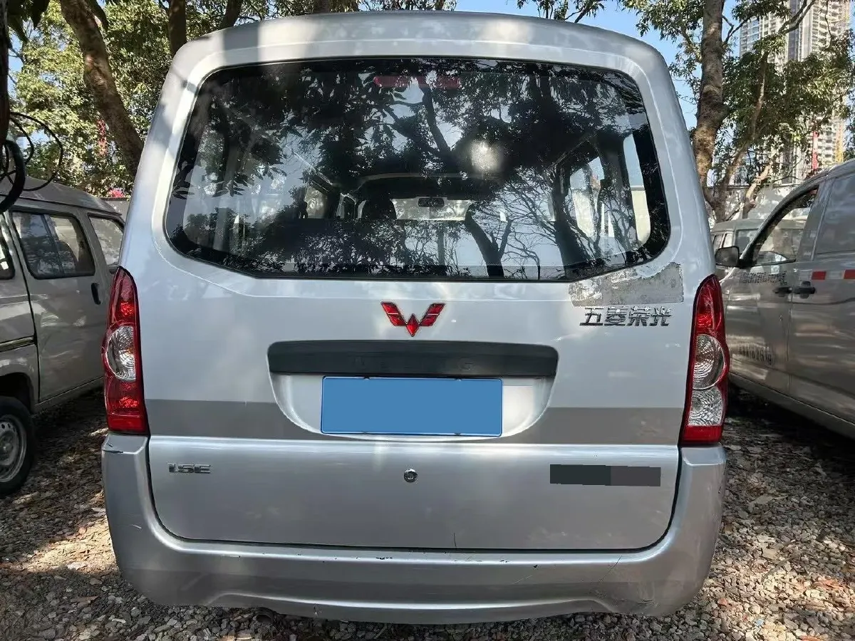 2025 DongFeng Forthing LingZhi 1.6L 116HP L4 5MT,autocango,china used car exporter,china ev exporter,chinese used car exporter,chinese used ev exporter